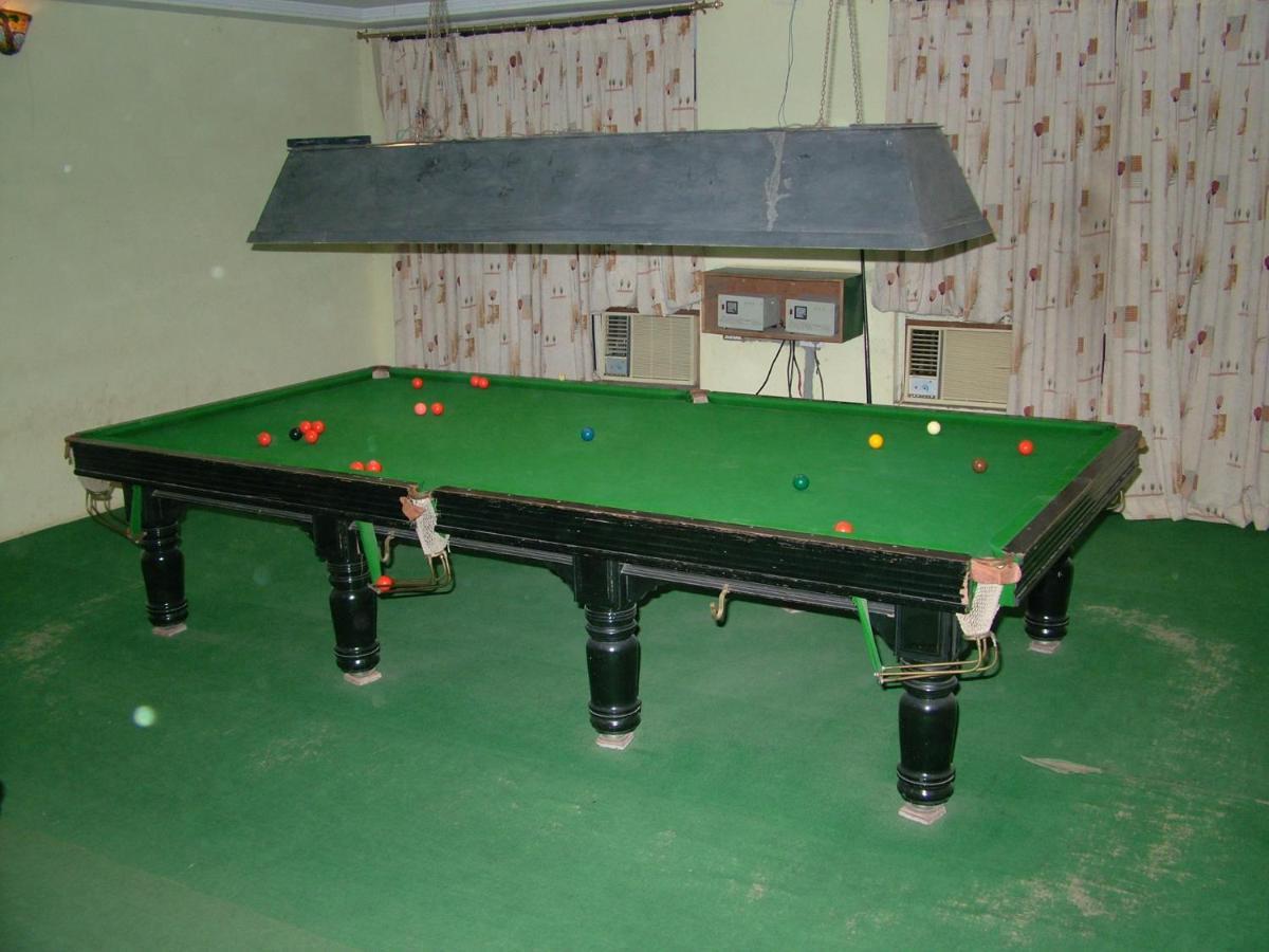Vip'S Club Hotel Rāipur Kültér fotó